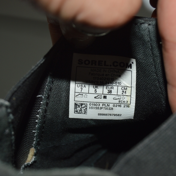 Size 7 womans sorel boots - Picture 4 of 4